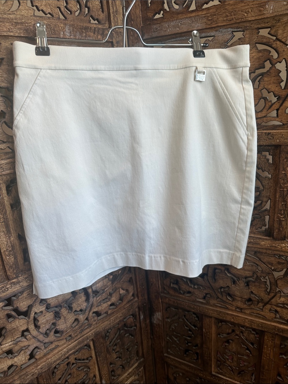 Rafaella White Skort NWOT